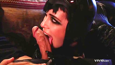 Aiden Ashley – Dark Knight XXX (720) | Brunette’s Cosplay